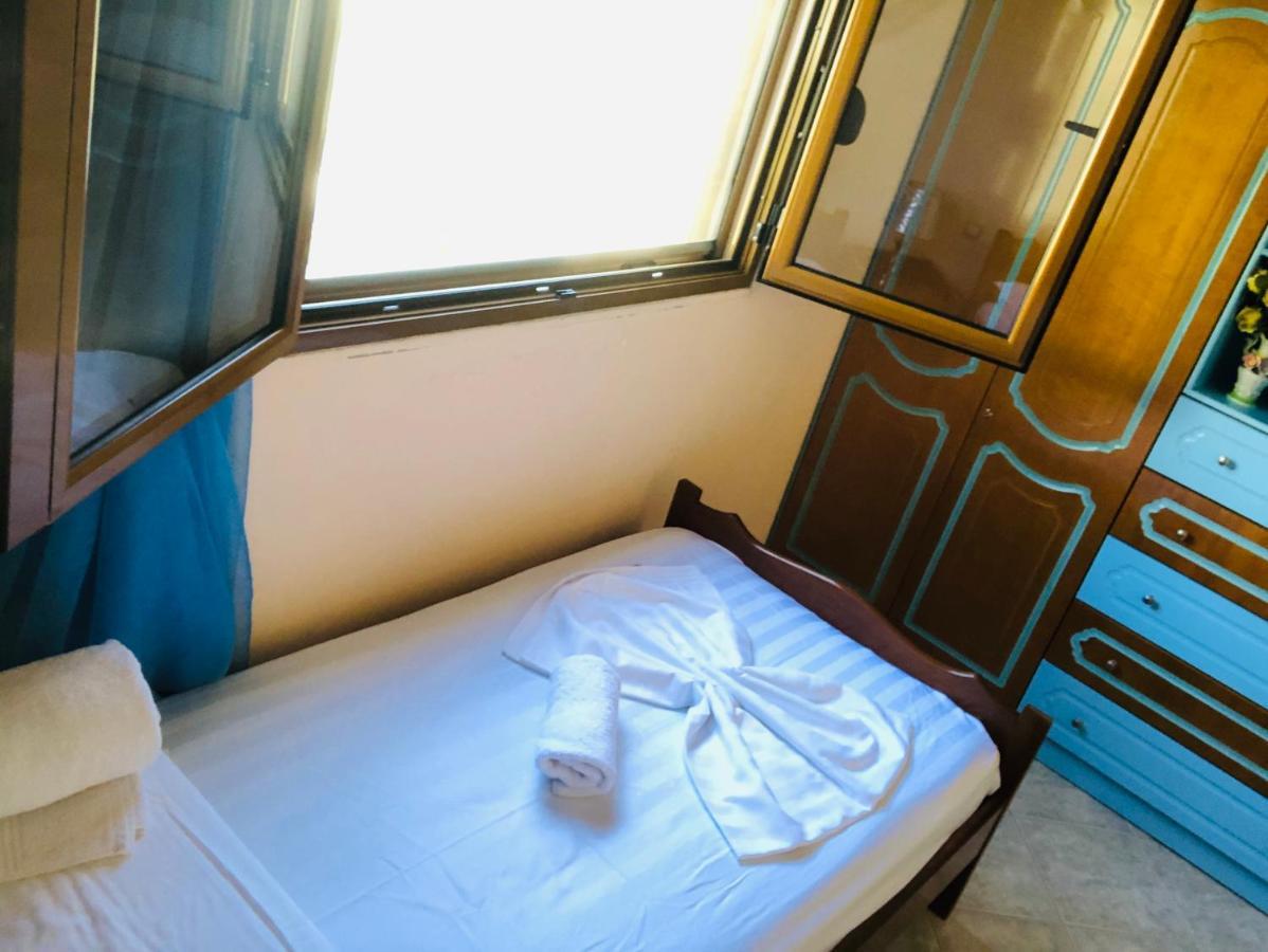 Comfort Guest Rooms Vila Hm Saranda Dış mekan fotoğraf