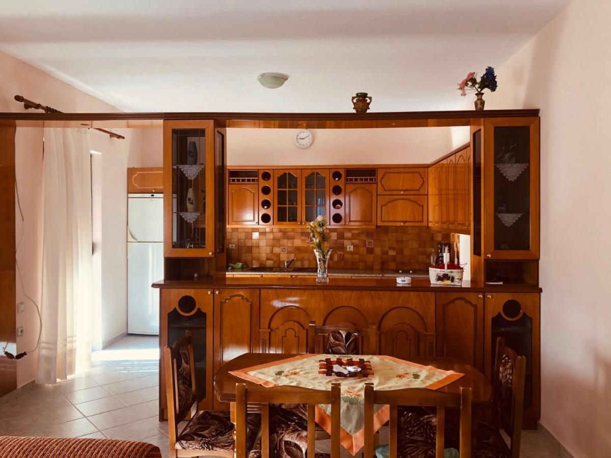 Comfort Guest Rooms Vila Hm Saranda Dış mekan fotoğraf