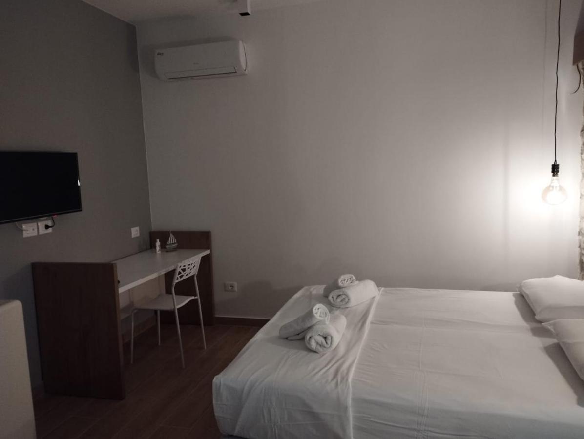 Comfort Guest Rooms Vila Hm Saranda Dış mekan fotoğraf