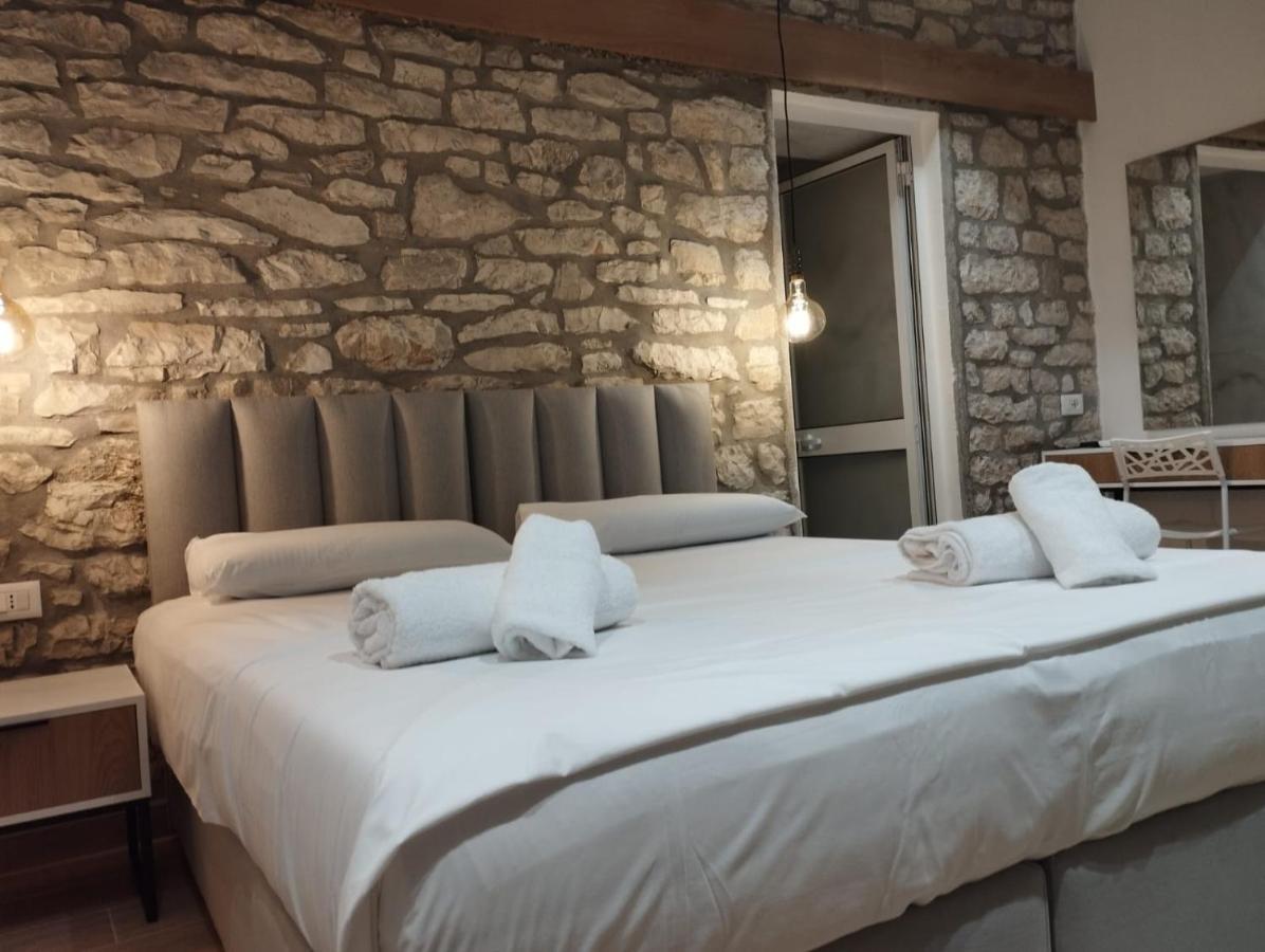 Comfort Guest Rooms Vila Hm Saranda Dış mekan fotoğraf