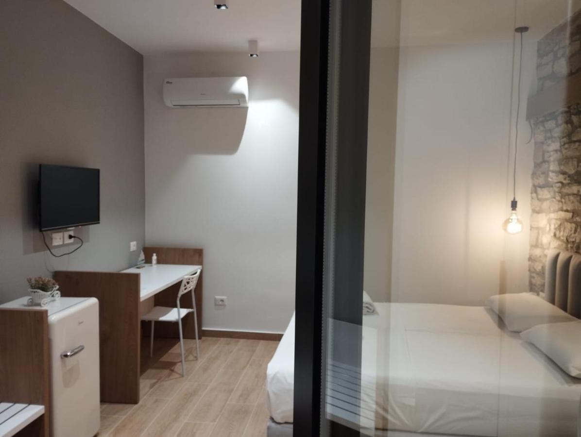 Comfort Guest Rooms Vila Hm Saranda Dış mekan fotoğraf