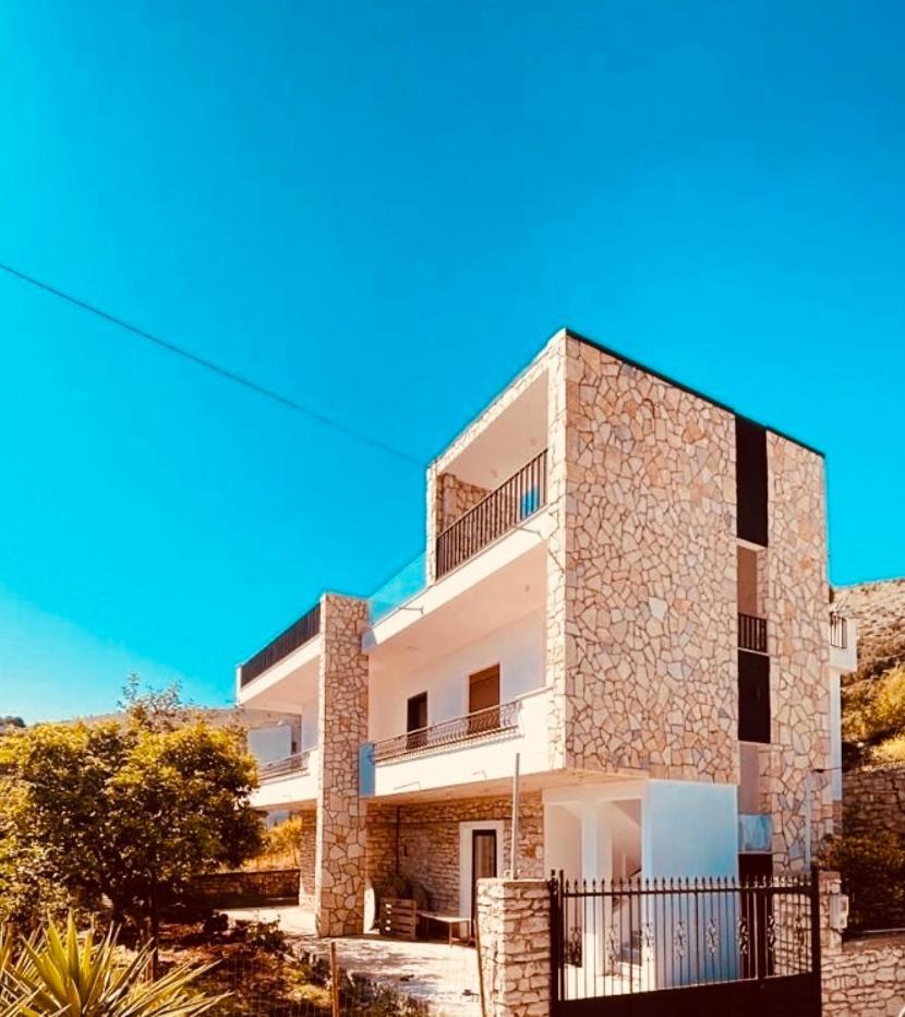 Comfort Guest Rooms Vila Hm Saranda Dış mekan fotoğraf
