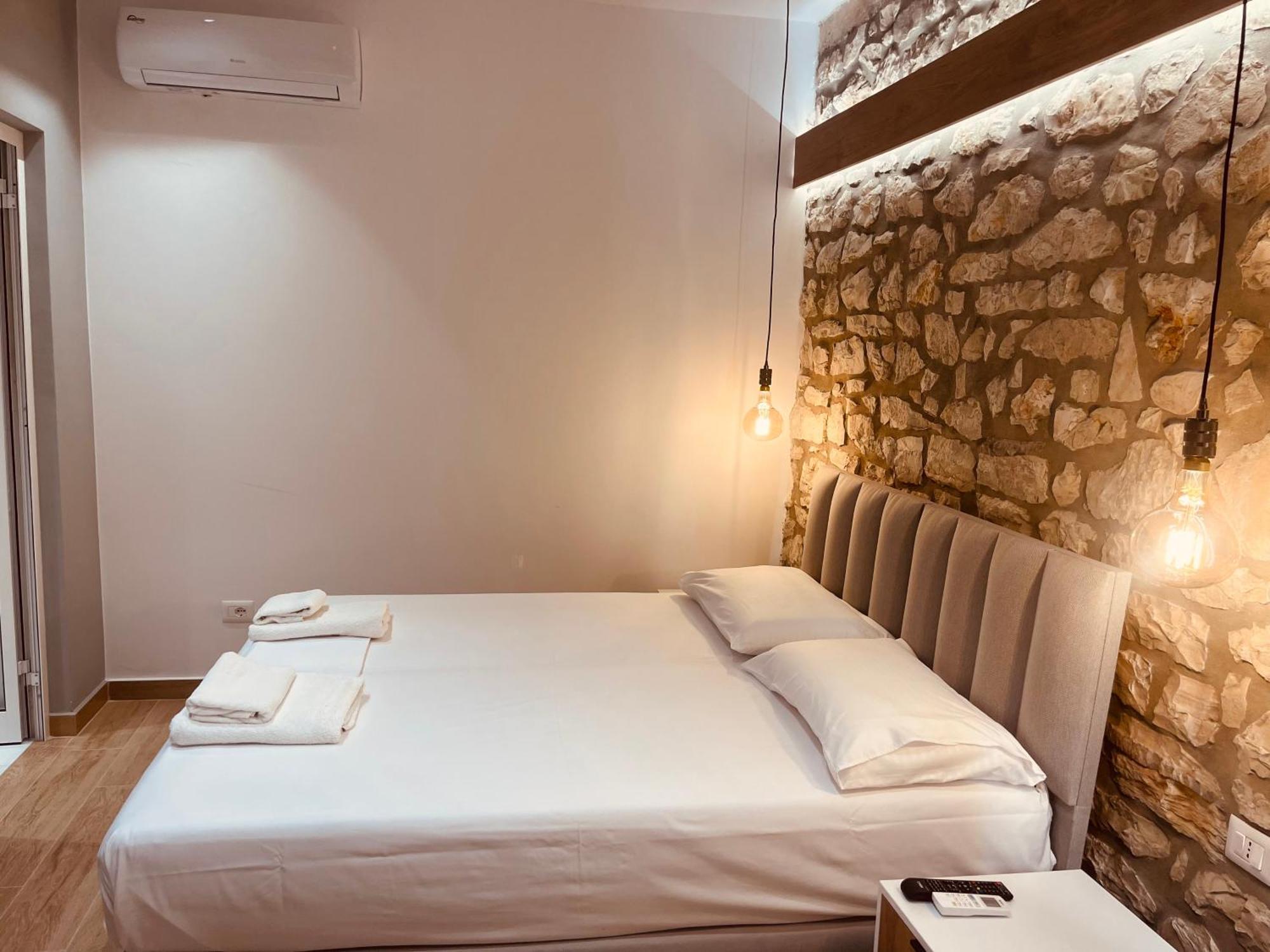 Comfort Guest Rooms Vila Hm Saranda Dış mekan fotoğraf